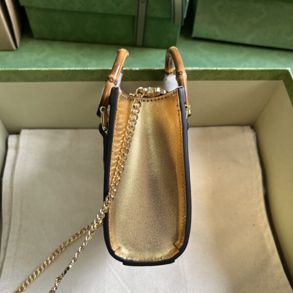 GUCCI DIANA SUPER MINI BAG