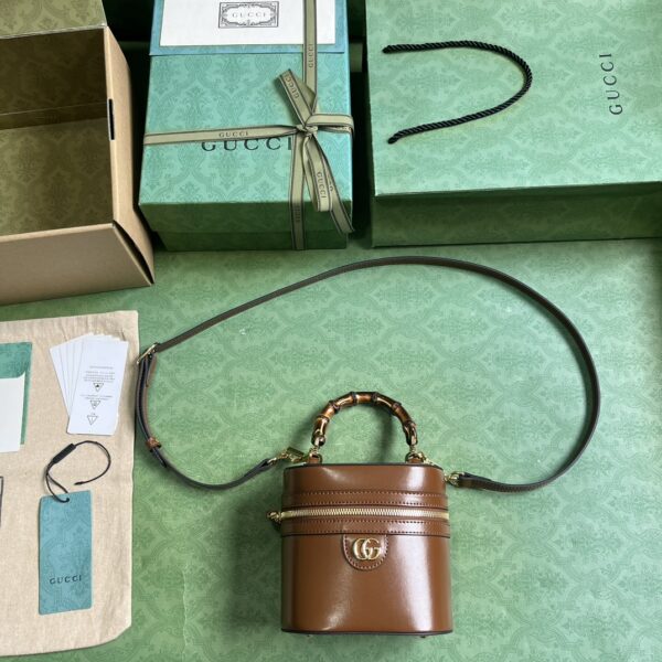 Gucci MINI BAMBOO SHOULDER BAG