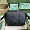 Gucci JUMBO GG MEDIUM MESSENGER BAG
