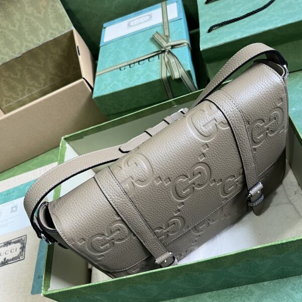 Gucci JUMBO GG MEDIUM MESSENGER BAG