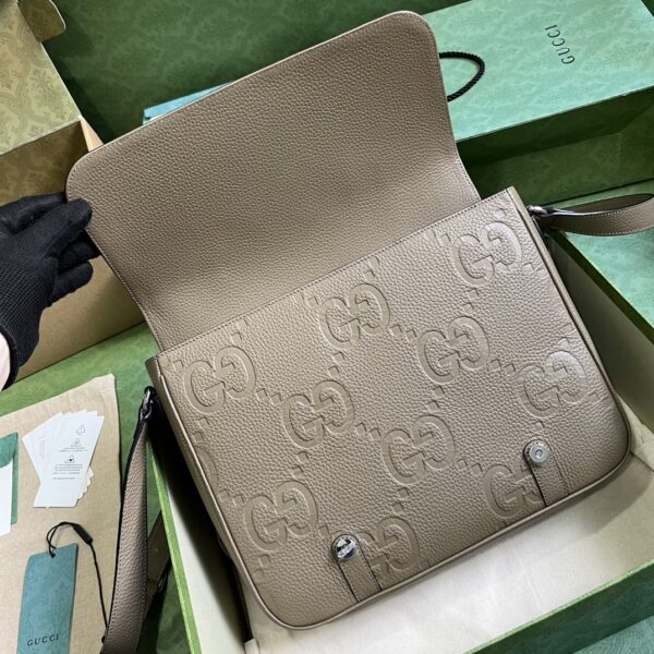 Gucci JUMBO GG MEDIUM MESSENGER BAG