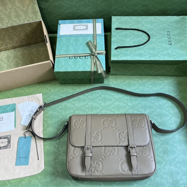 Gucci JUMBO GG MEDIUM MESSENGER BAG