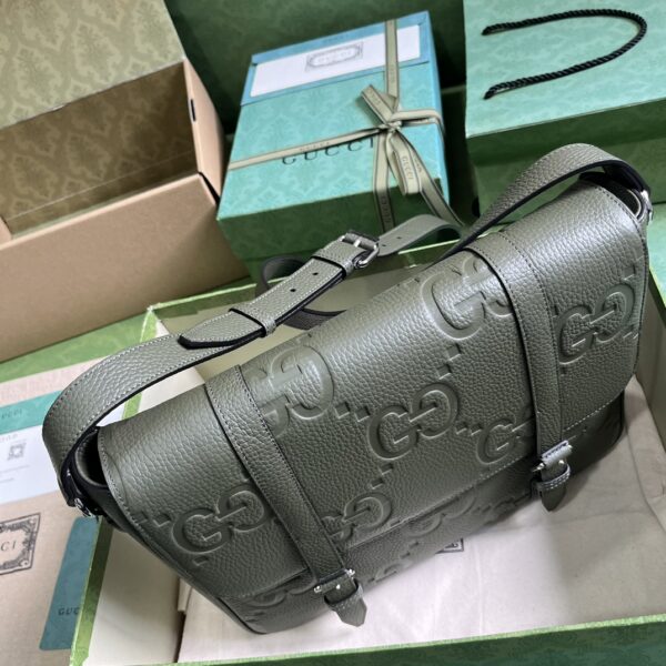 Gucci JUMBO GG MEDIUM MESSENGER BAG