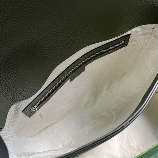 Gucci JUMBO GG MEDIUM MESSENGER BAG