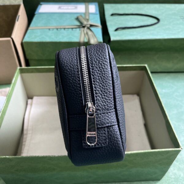 Gucci JUMBO GG TOILETRY CASE