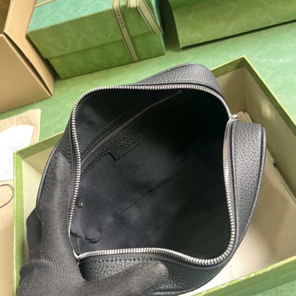 Gucci JUMBO GG TOILETRY CASE