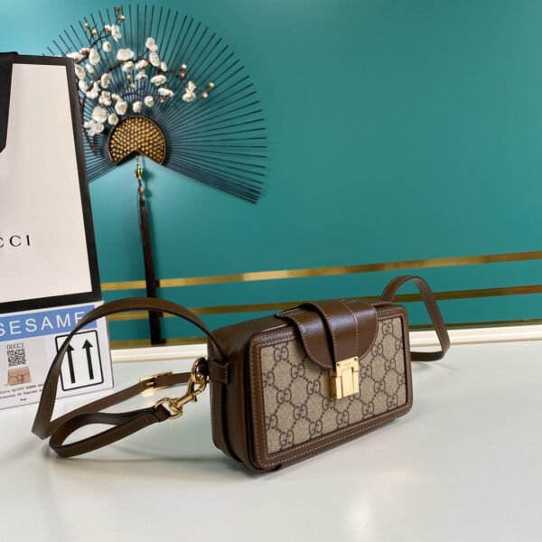 Gucci GG mini bag with clasp closure