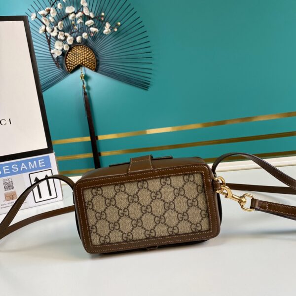 Gucci GG mini bag with clasp closure