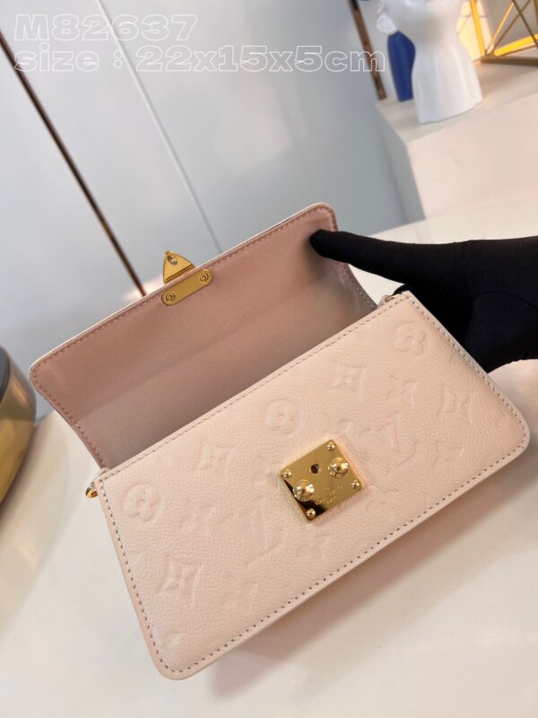 Louis Vuitton Wallet On Chain Métis