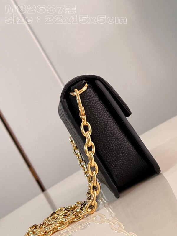 Louis Vuitton Wallet On Chain Métis