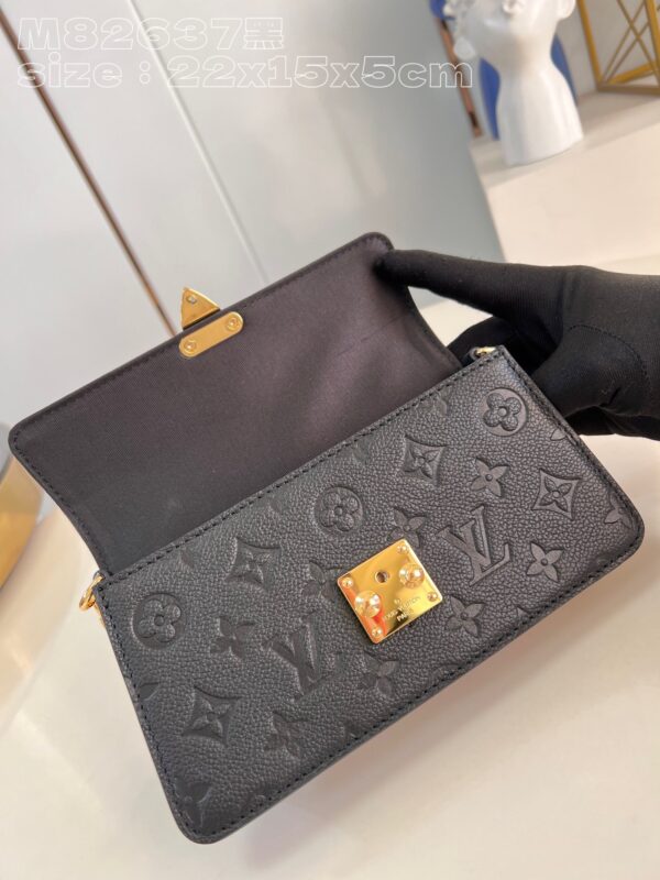 Louis Vuitton Wallet On Chain Métis
