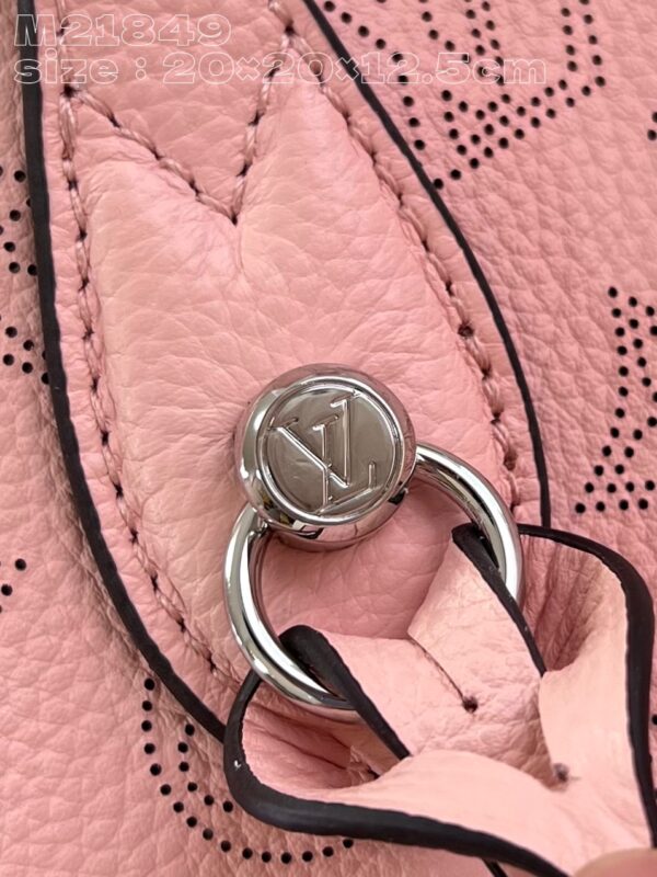Louis Vuitton Blossom PM