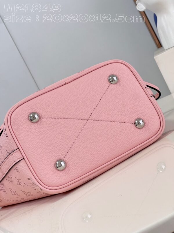 Louis Vuitton Blossom PM