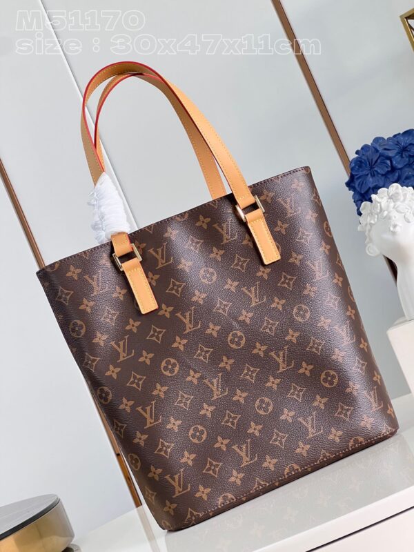 Louis Vuitton shopping Bag