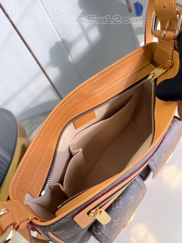 Louis Vuitton Hudson GM bag