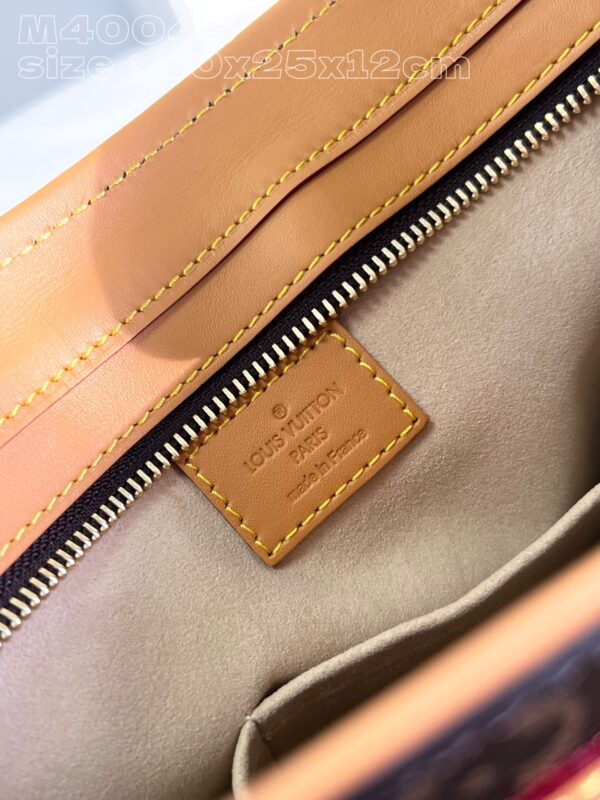 Louis Vuitton Hudson GM bag
