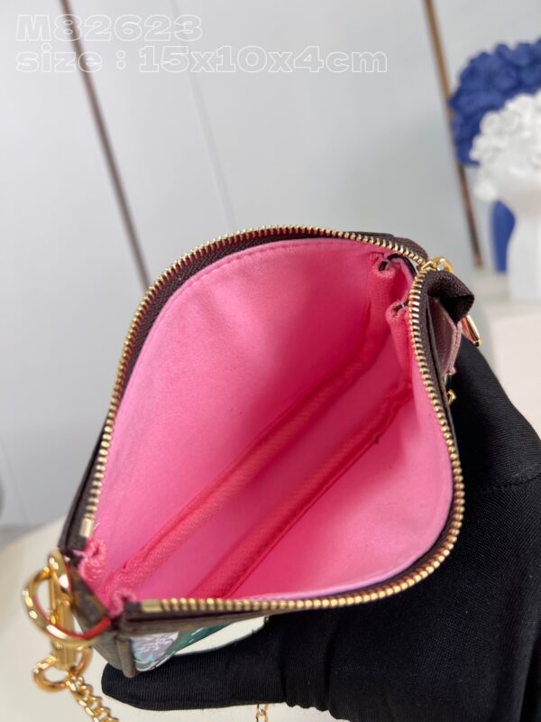 Louis Vuitton Mini Pochette Accessoires