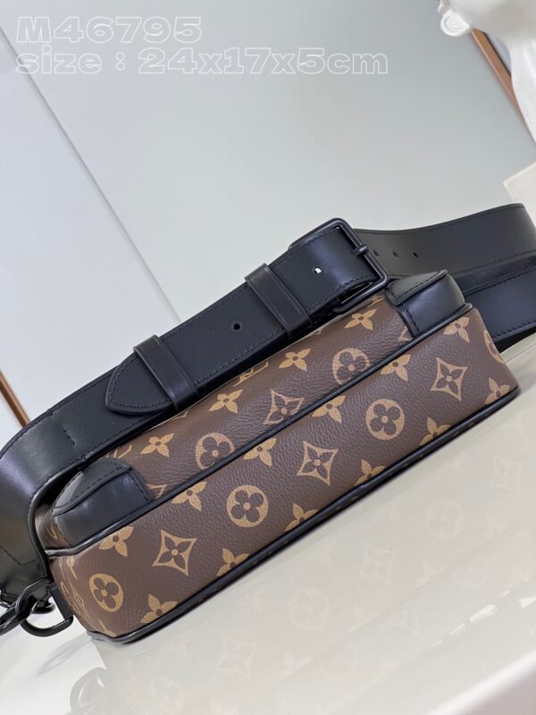 Louis Vuitton  Steamer