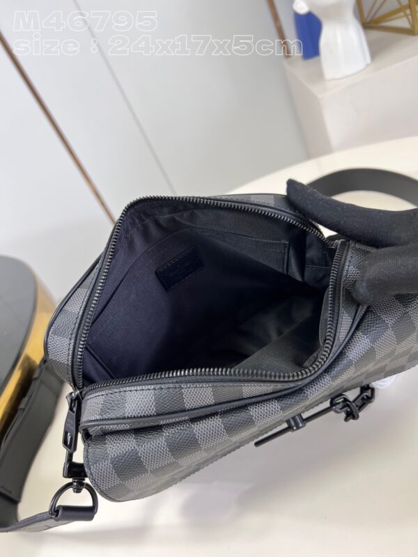 Louis Vuitton  Steamer
