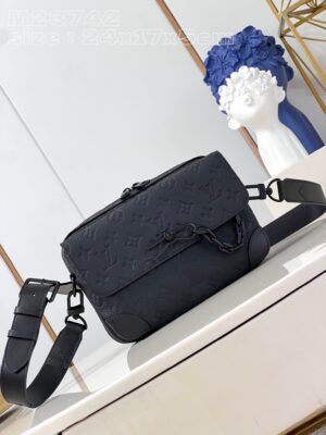 Louis Vuitton Steamer Messenger
