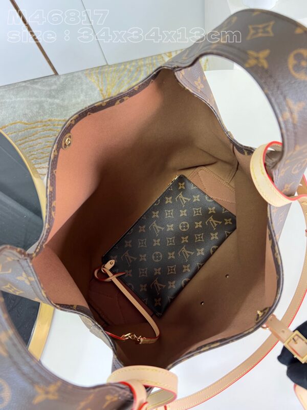 Louis Vuitton Atlantis Large