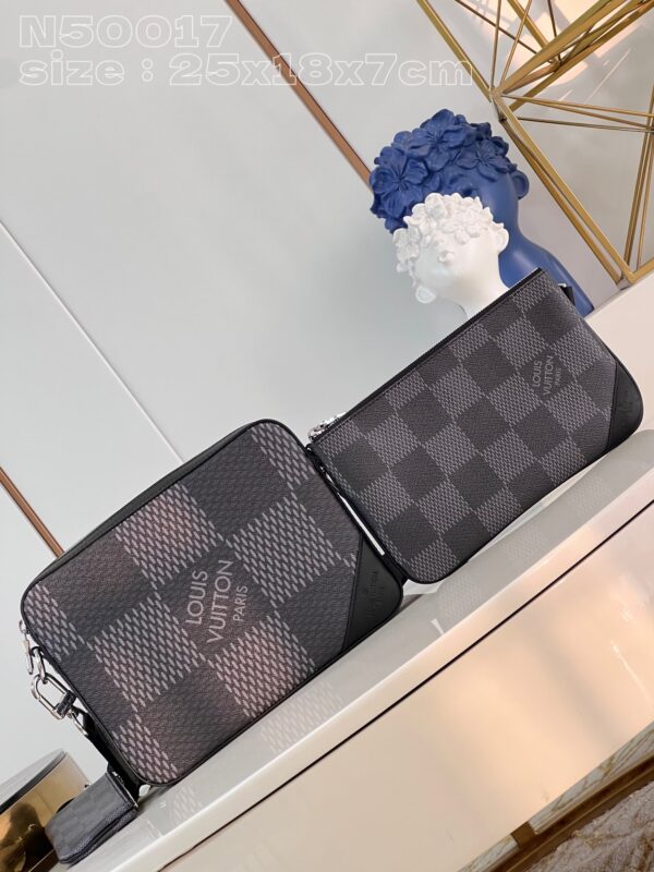 Louis Vuitton Trio Messenger