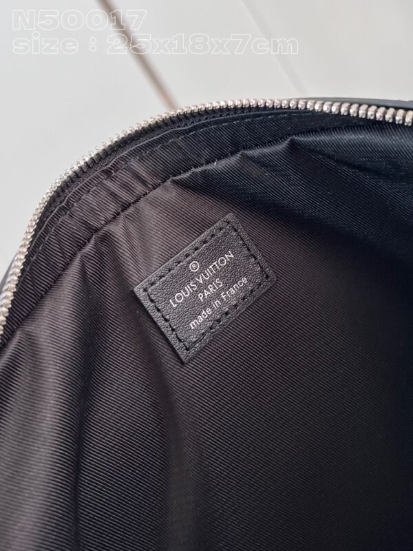 Louis Vuitton Trio Messenger