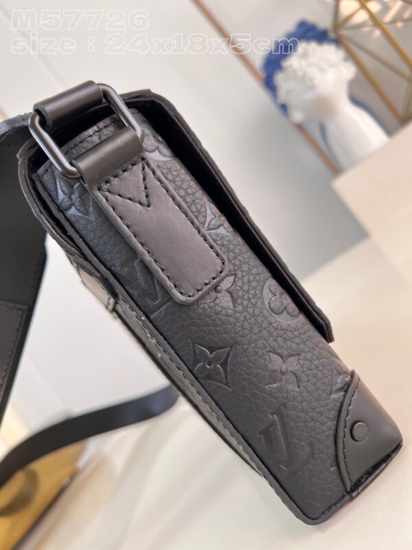 Louis Vuitton Trunk Messenger