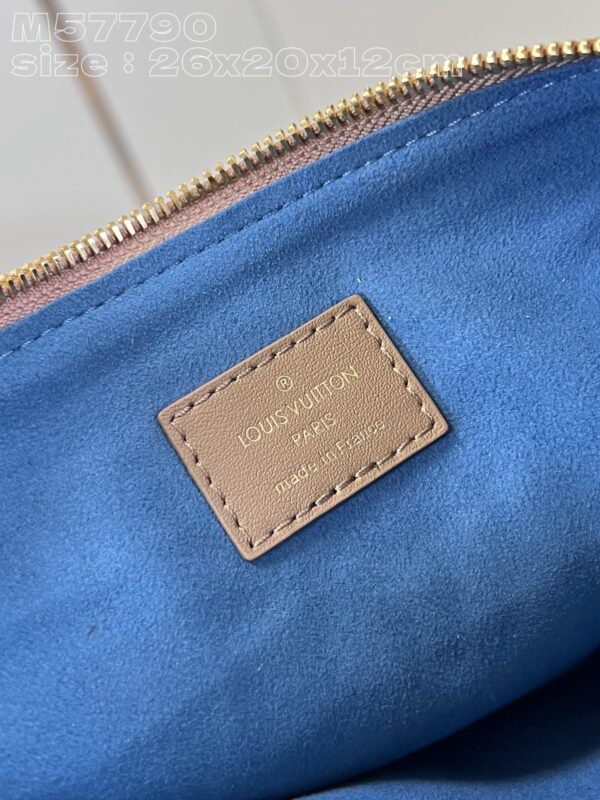 Louis Vuitton Coussin Small Handbag