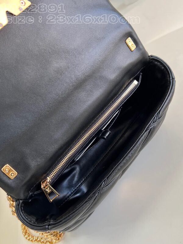 Louis Vuitton Twist Nicolas Ghesquière