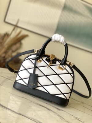 Louis Vuitton Alma BB
