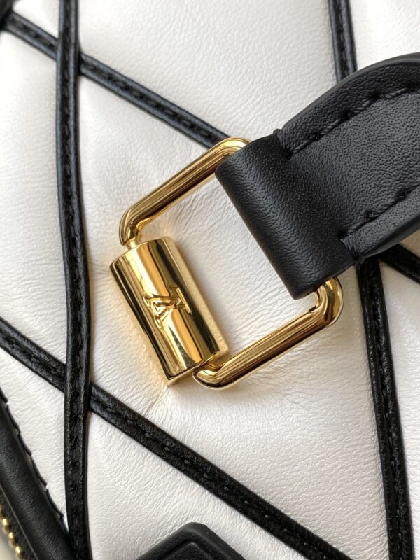 Louis Vuitton Alma BB