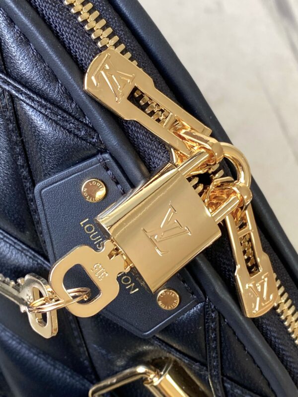 Louis Vuitton Alma BB