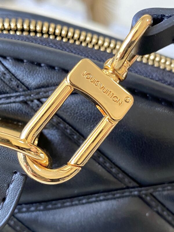 Louis Vuitton Alma BB