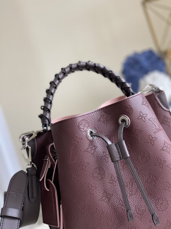 Louis Vuitton Vert Lagon Muria