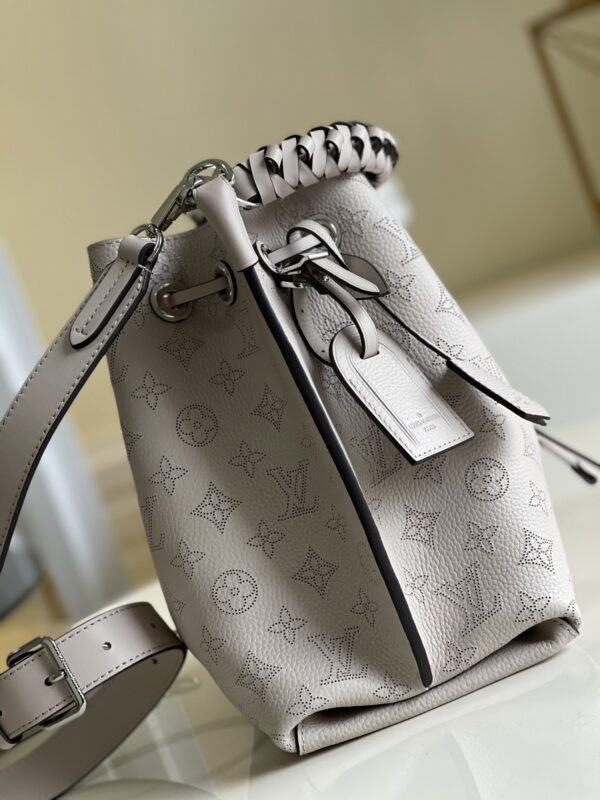 Louis Vuitton Vert Lagon Muria