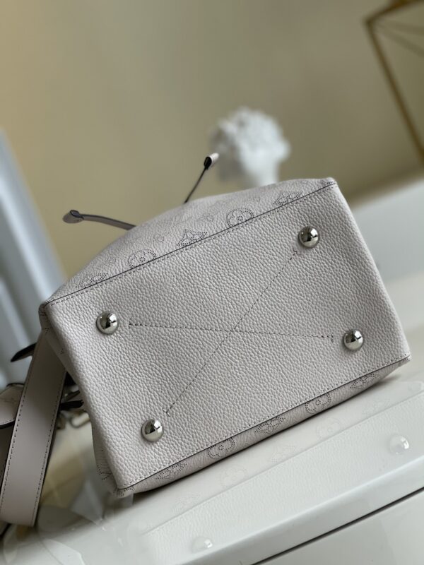 Louis Vuitton Vert Lagon Muria