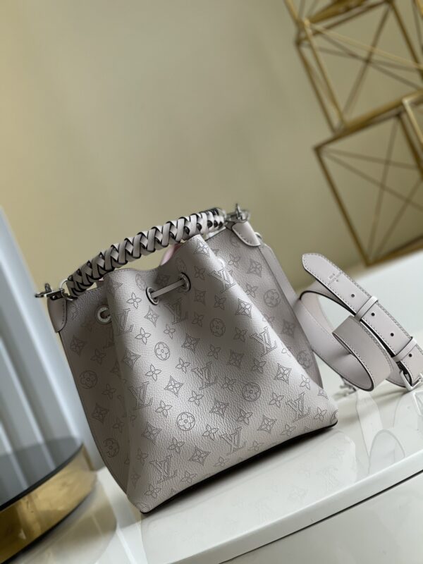 Louis Vuitton Vert Lagon Muria