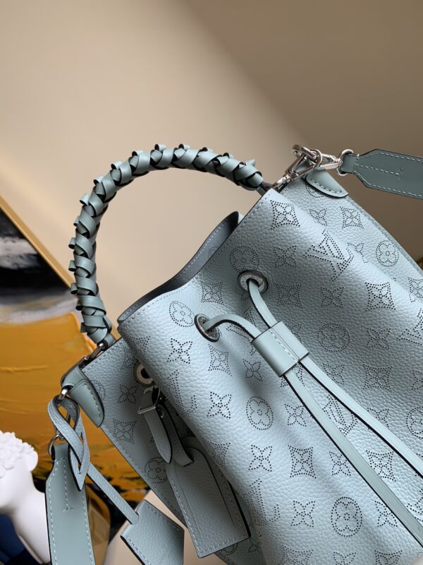 Louis Vuitton Vert Lagon Muria