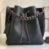Louis Vuitton Vert Lagon Muria