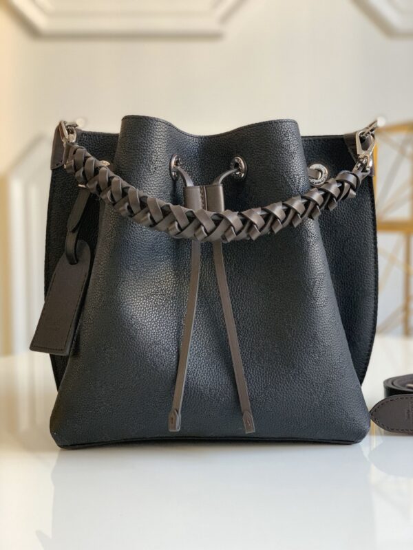 Louis Vuitton Vert Lagon Muria