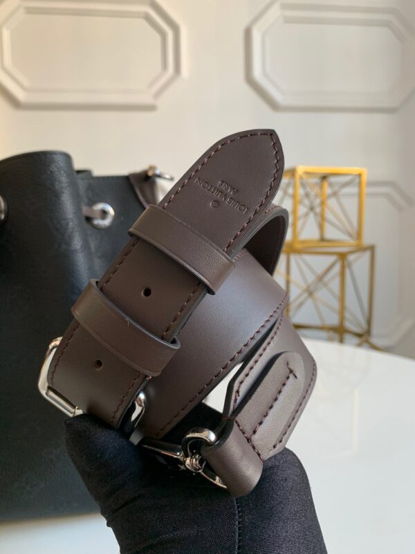 Louis Vuitton Vert Lagon Muria