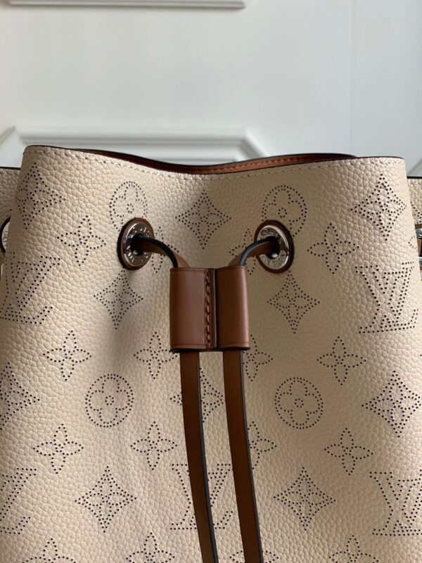 Louis Vuitton Muria