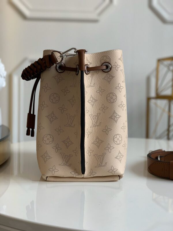 Louis Vuitton Muria