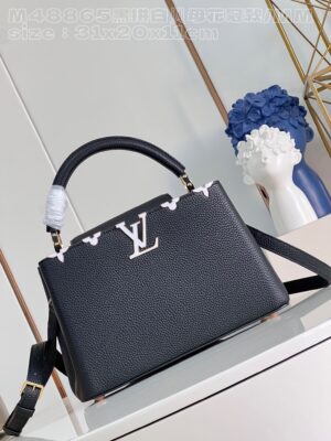 Louis Vuitton Capucines MM Handbag