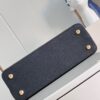 Louis Vuitton Capucines MM Handbag