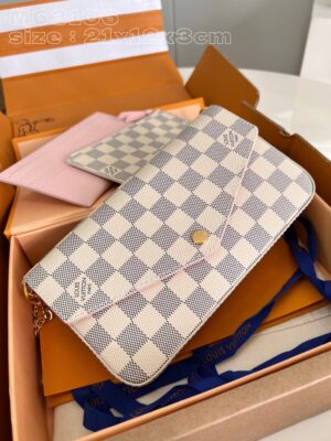 Louis Vuitton Pochette Félicie