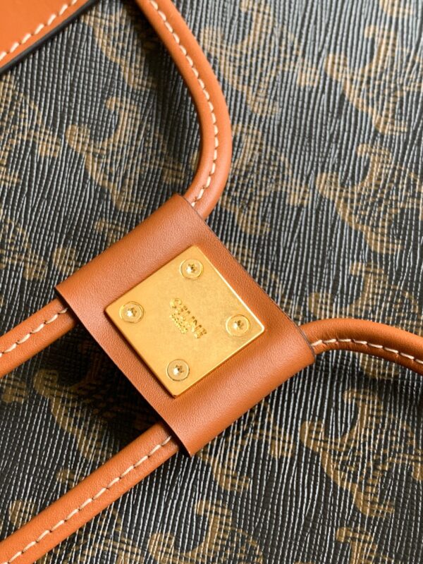 CELINE CABAS DRAWSTRING IN TRIOMPHE CANVAS AND CALFSKIN TAN