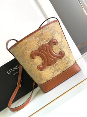 CELINE BUCKET CUIR TRIOMPHE BAG
