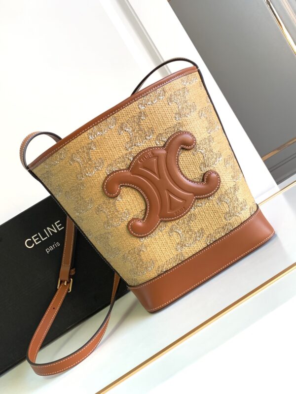 CELINE BUCKET CUIR TRIOMPHE BAG